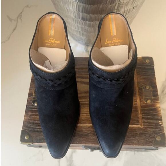 Sam Eldelman Alison Suede Heels in Black - Picture 3 of 10